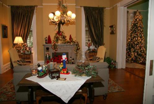 Five Continents Bed And Breakfast นิวออร์ลีนส์ ภายนอก รูปภาพ